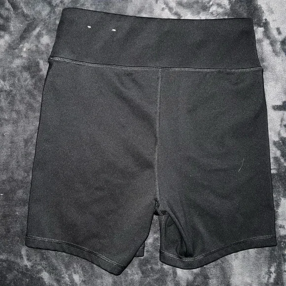 American Eagle The Everything Bike Short in Black Size Medium - Picture 4 of 5
